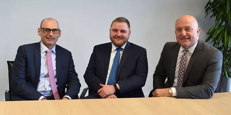 Craig Stobie，全球行業總監 Bart Vansteenkiste，全球生命科學部門經理 Volker Watzke，歐盟醫療器械部門經理